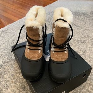 Sorel Snow Angel Boots (NWT)